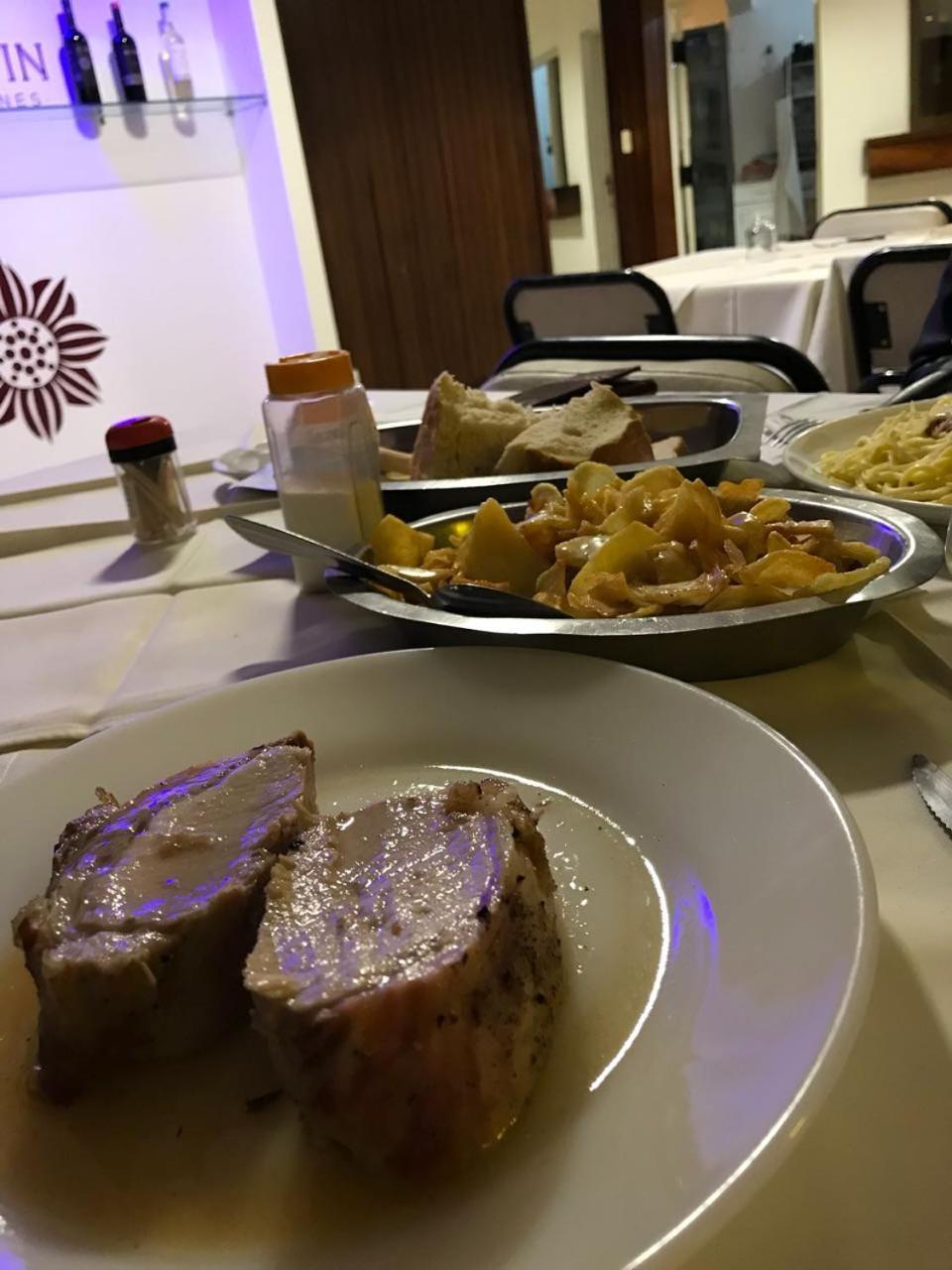 Hotel Avellaneda Avellaneda  Kültér fotó